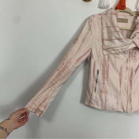 Blank NYC Pink Tie Dye Faux Suede Drape Front Moto Jacket Size Medium - Picture 7 of 16
